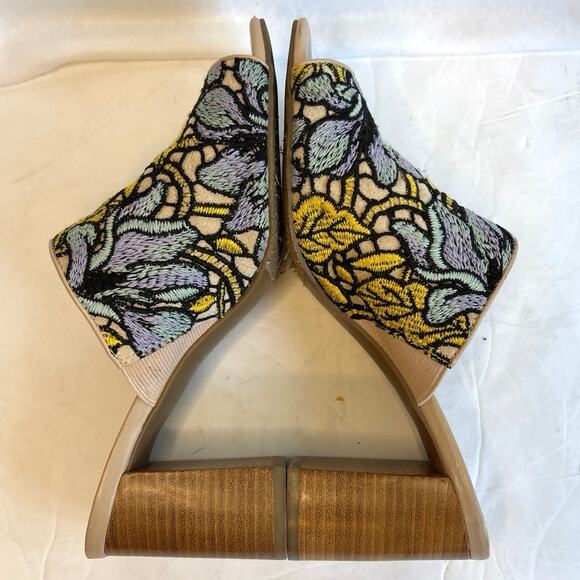 Crown Vintage Clara Floral Lace Peeptoe Embroidered Block Heel Mules Sandal Sz 8 - Picture 5 of 16